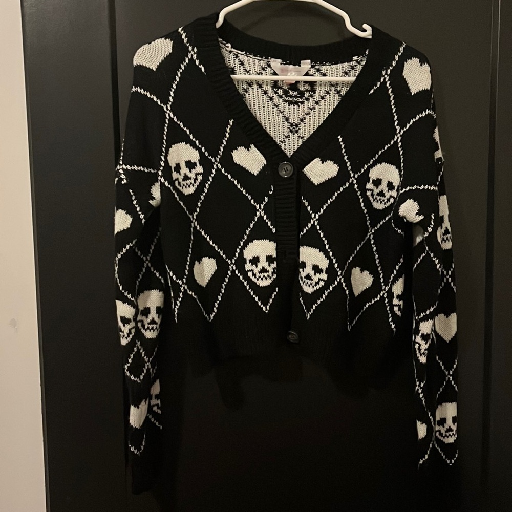Nobo Skull Heart Sweater Cardigan